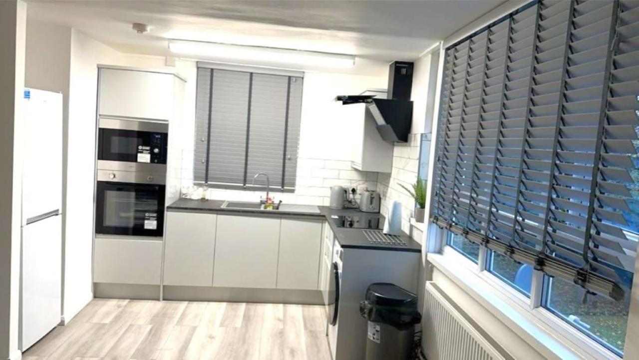Stylish Apartment At Carlton Grove ลอนดอน ภายนอก รูปภาพ