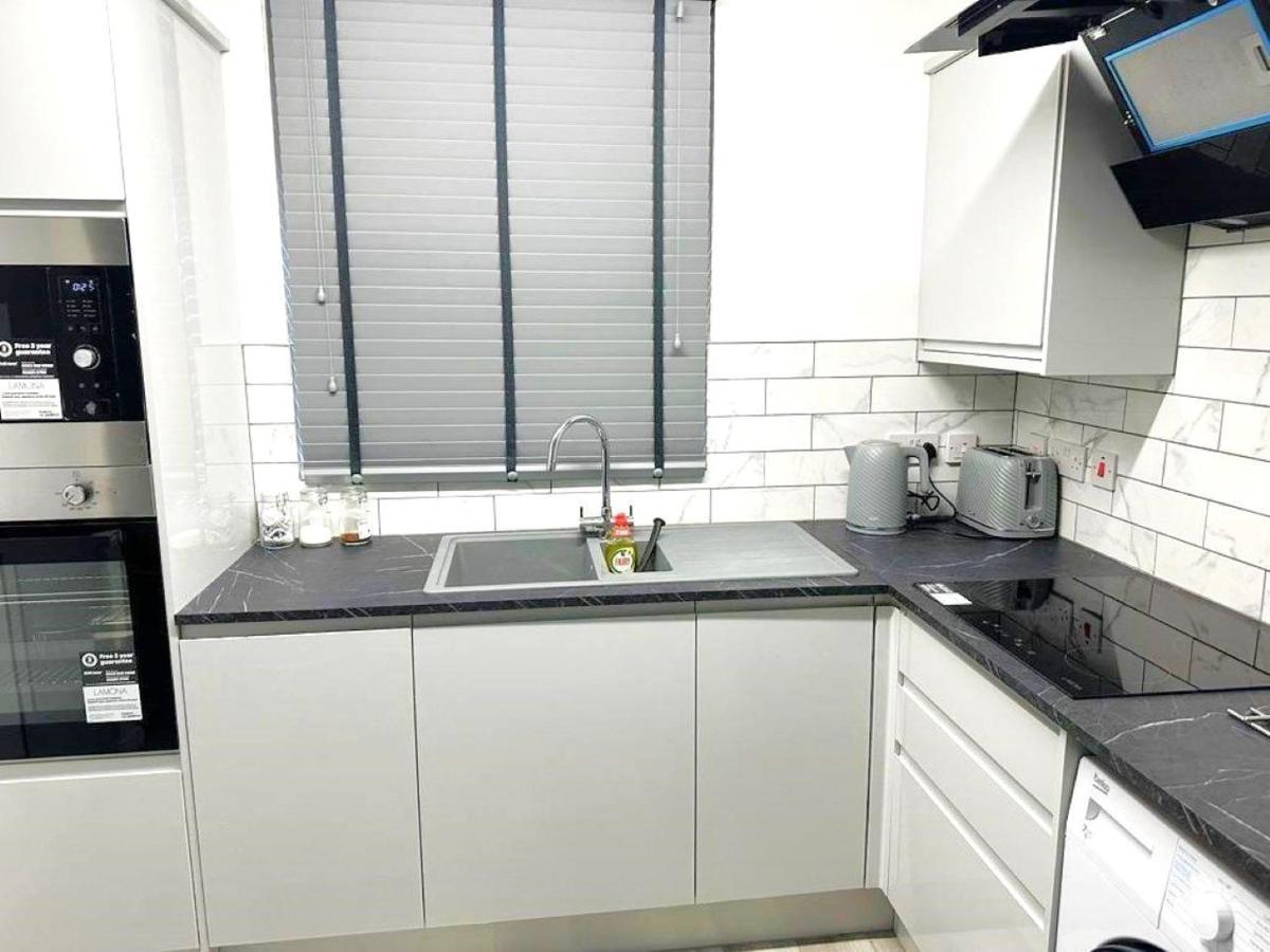 Stylish Apartment At Carlton Grove ลอนดอน ภายนอก รูปภาพ